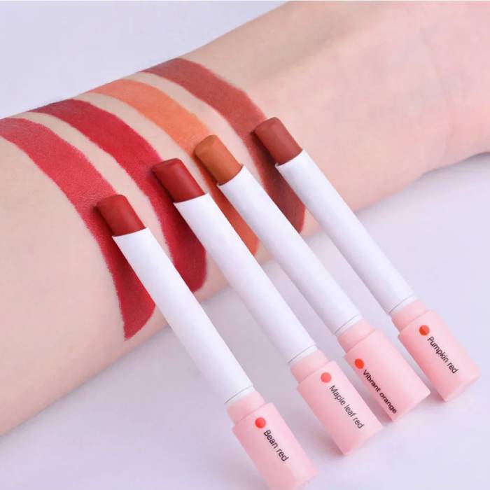 4 Colors Matte Cigarette Lipstick Set